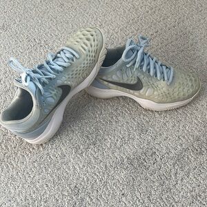 Nike Zoom Tennis Court Shoes
